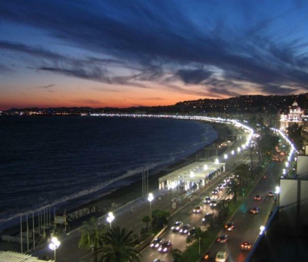 Sea View *